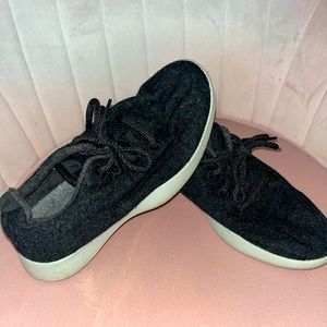 6.5W All Birds Sneakers (worn once)